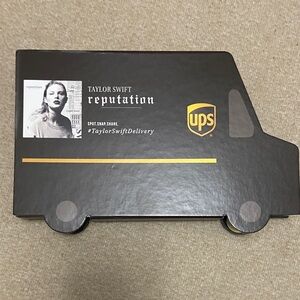 Rare Taylor Swift Reputation UPS Collector’s Limited Edition NIB